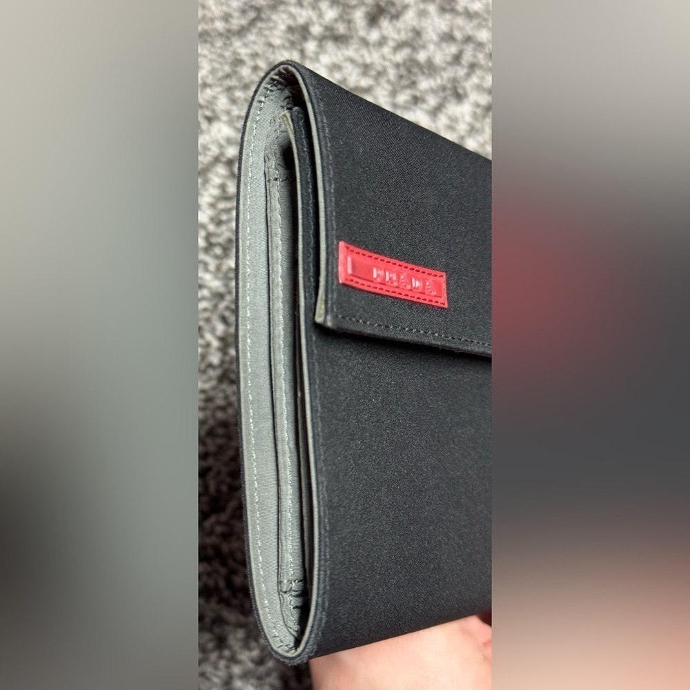 🚨SALE🚨 Prada Sport Nylon wallet - Picture 11 of 15